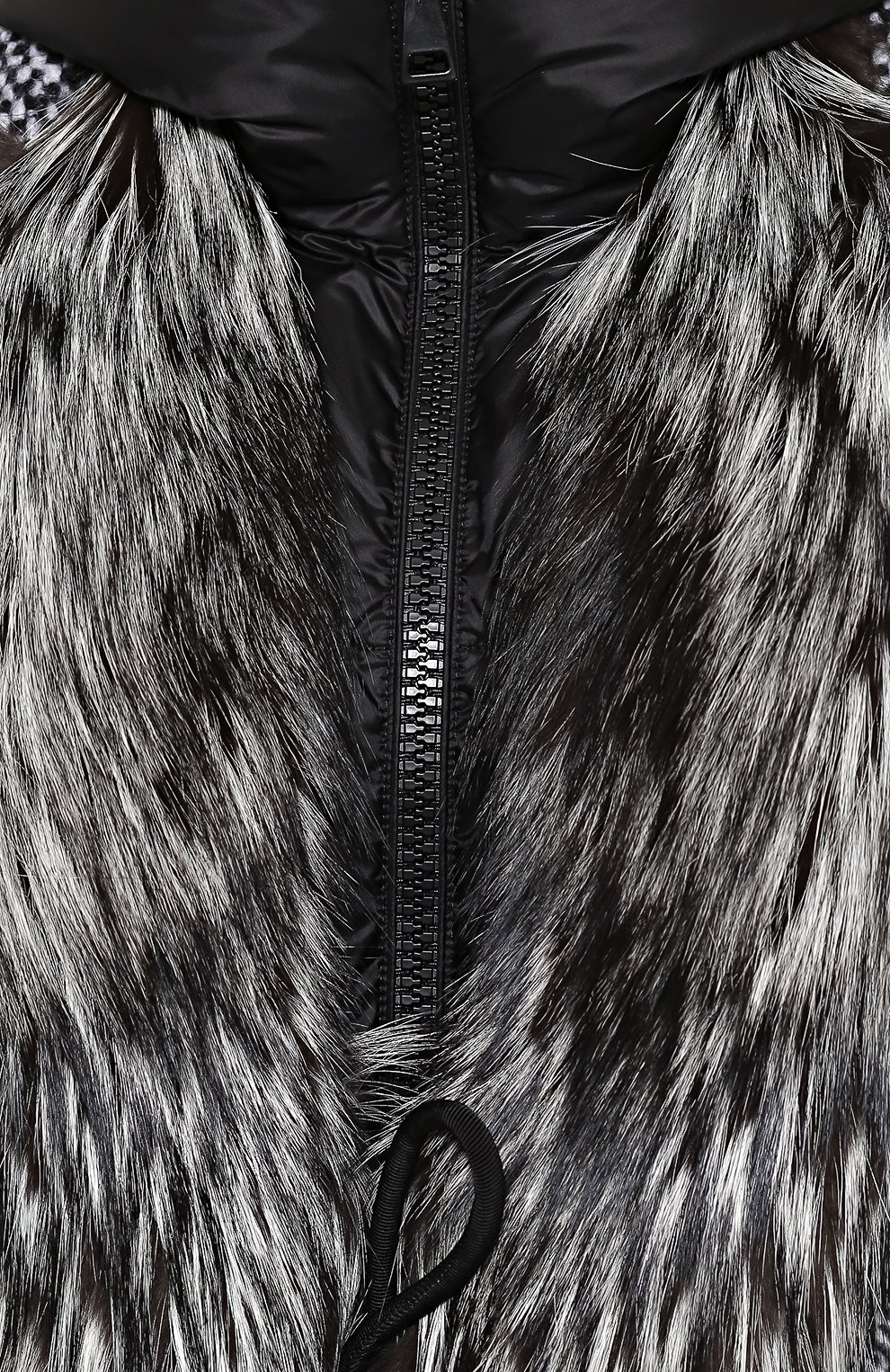 Приталенный пуховик с меховой отделкой и капюшоном MONCLER, арт. B2-093-49924-10-57932, фото 5