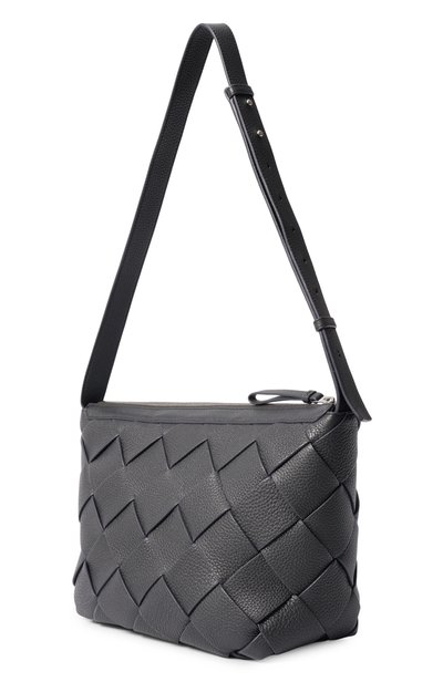Сумка diago BOTTEGA VENETA темно-серого цвета по цене 429500 руб., арт. 795125 V4FV1, фото 4 Сумка diago BOTTEGA VENETA, арт. 795125 V4FV1, фото 4