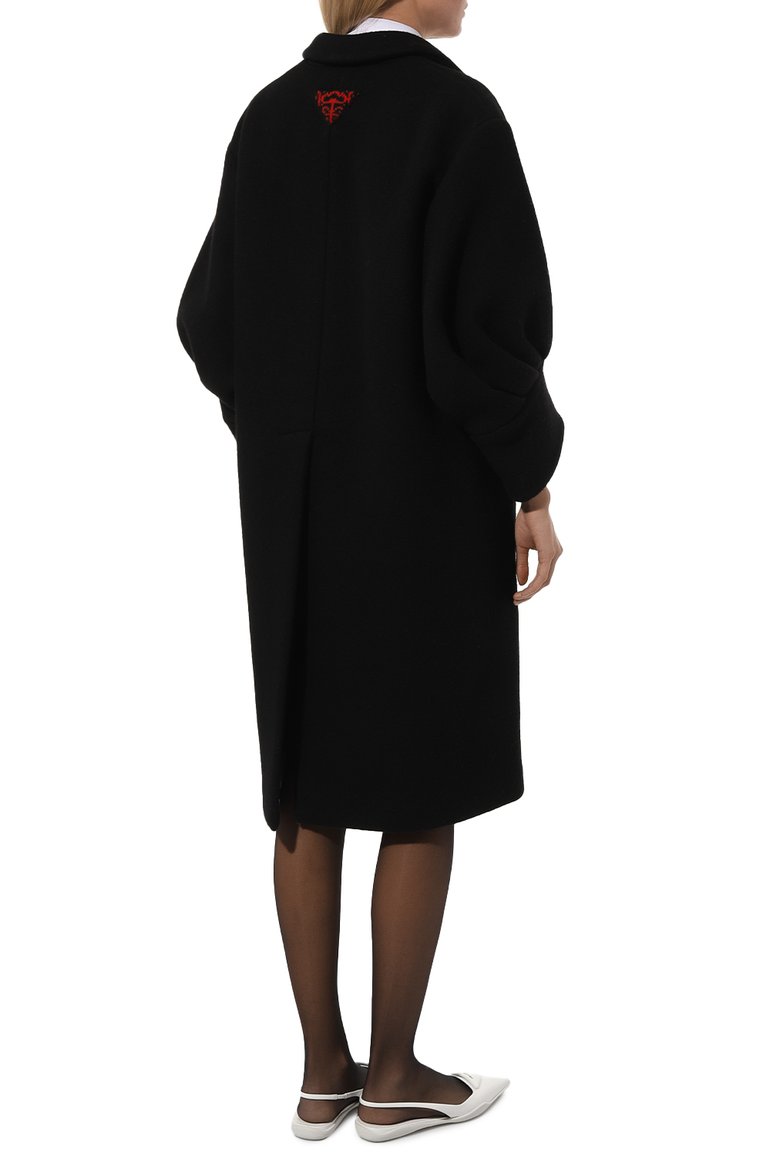 Женское пальто из шерсти и кашемира PRADA черного цвета, арт. P682O-1ZY1-F0002-212 | Фото 4 (Длина (верхняя одежда): До колена; Материал внешний: Шерсть; Рукава: Длинные; 1-2-бортные: Однобортные; Стили: Кэжуэл; Автоматизация состава: Проставлено; Автоматизация ТО: Проставлено)
