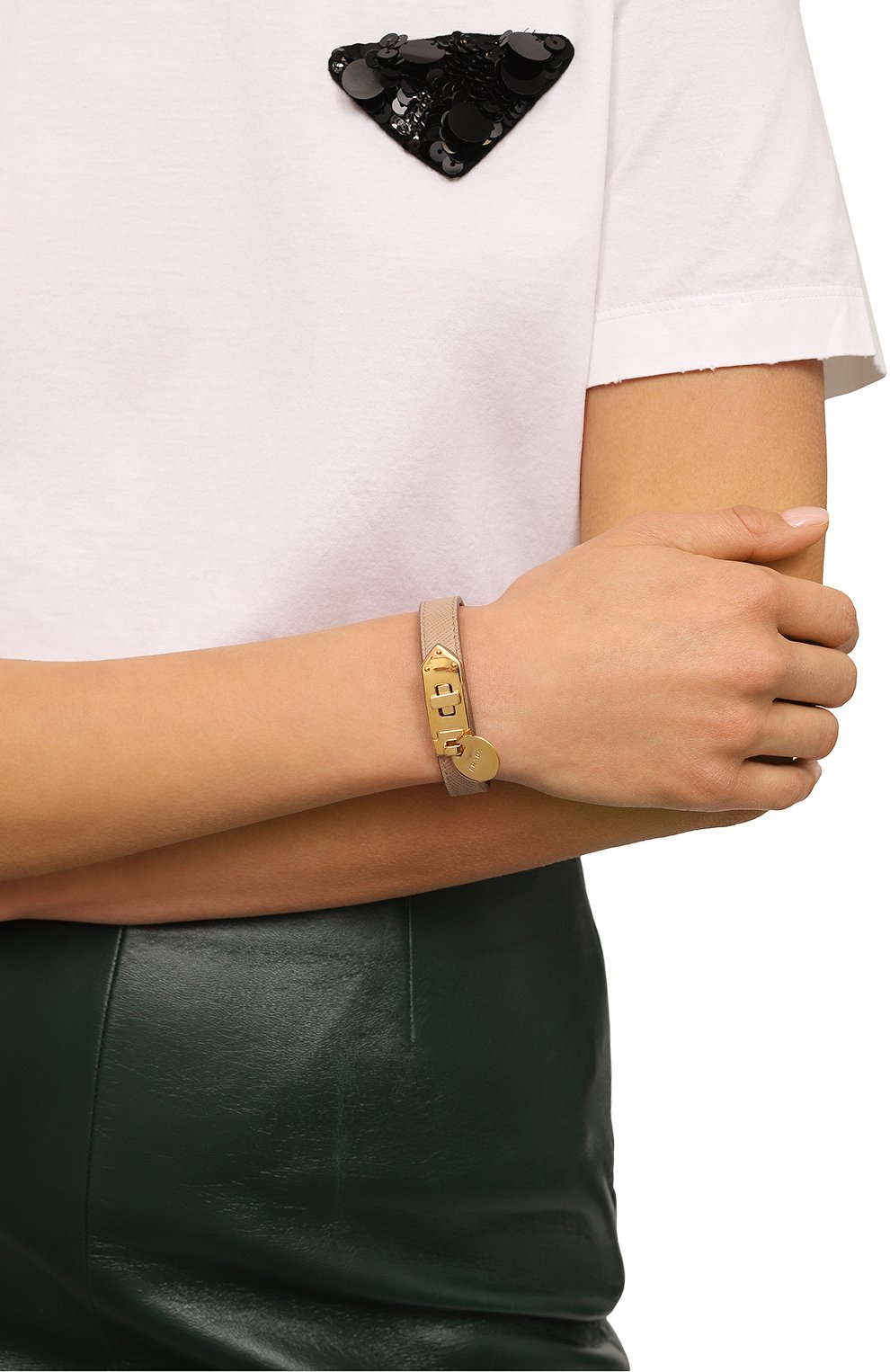 Кожаный браслет PRADA бежевого цвета по цене 35000 руб., арт. 1IB109-053-F0236, фото 2 Кожаный браслет PRADA, арт. 1IB109-053-F0236, фото 2