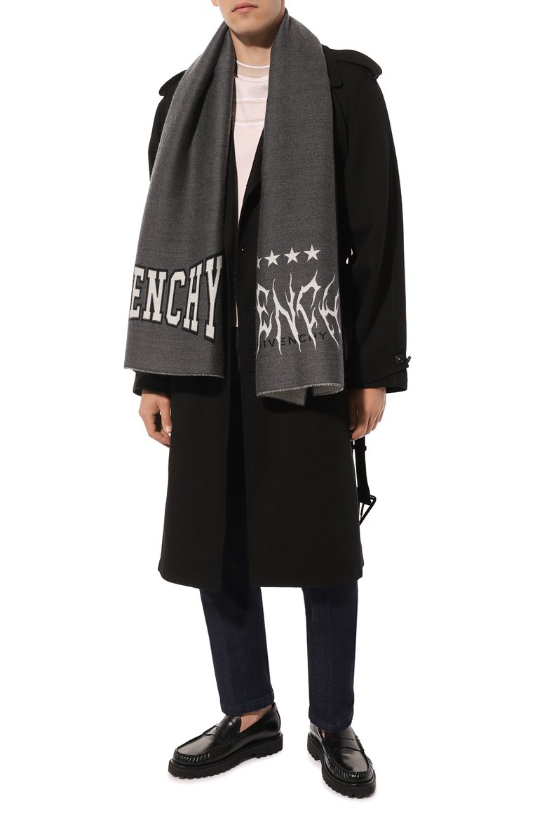 Мужской шарф из шерсти и шелка GIVENCHY серого цвета, арт. GV4518/J5296 | Фото 3 (Материал: Текстиль, Шерсть; Нос: Не проставлено; Материал сплава: Проставлено; Мужское Кросс-КТ: Шарфы - с бахромой; Кросс-КТ: шелк, шерсть)
