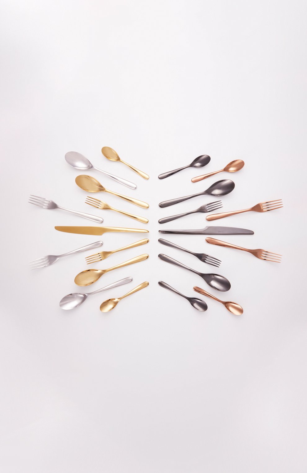 Десертная вилка l`ame CHRISTOFLE золотого цвета по цене 4560 руб., арт. 02327115, фото 3 Десертная вилка l`ame CHRISTOFLE, арт. 02327115, фото 3