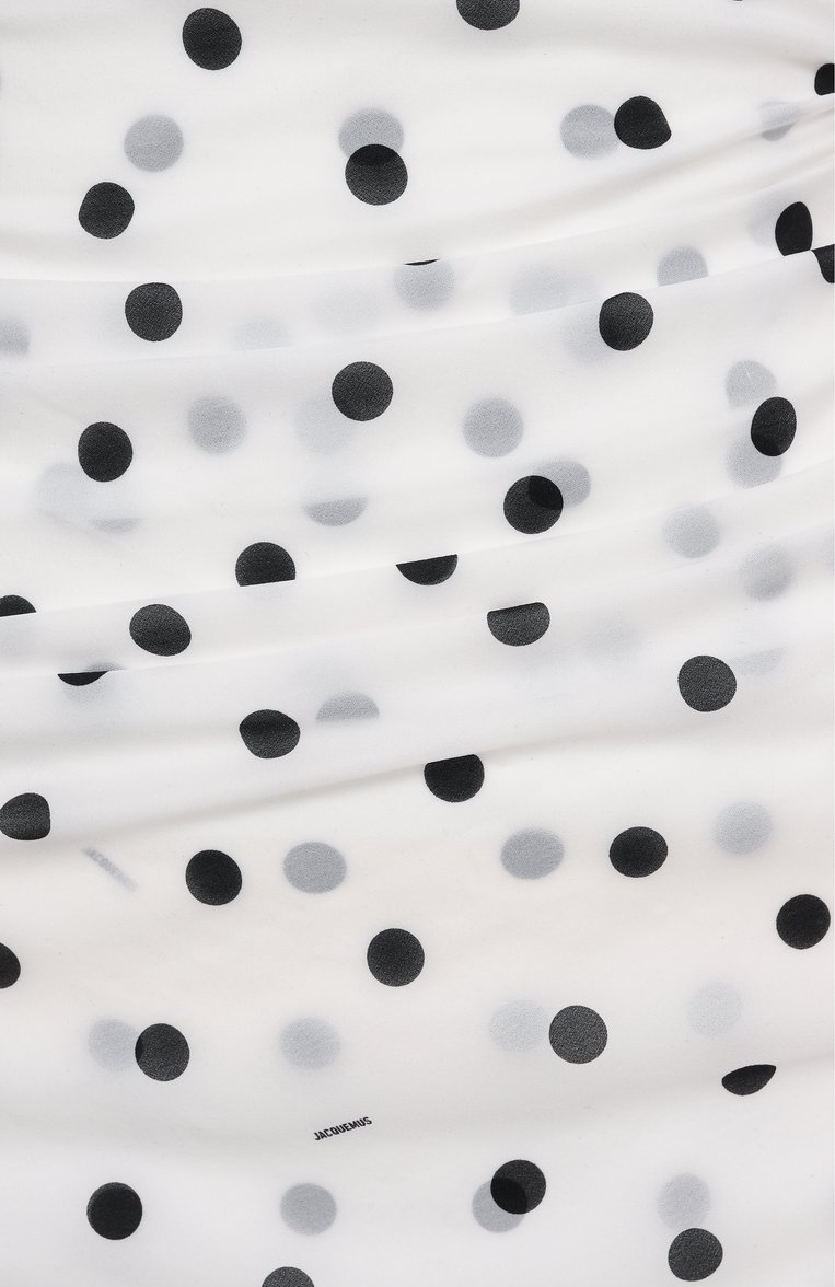 Женское платье JACQUEMUS белого цвета, арт. 25E251DR226/1780 | Фото 6 (Материал внешний: Синтетический материал, Шелк; Автоматизация состава: Проставлено; Автоматизация ТО: Проставлено; Длина Ж (юбки, платья, шорты): Мини; Случай: Коктейльный; Женское Кросс-КТ: Платье-одежда; Стили: Гламурный; Рукава: С открытыми плечами)
