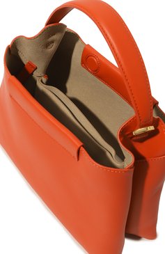 Женская сумка elieze mini REE PROJECTS оранжевого цвета, арт. AW22/ELIEMI1SC | Фото 5 (Размер: mini; Сумки-технические: Сумки top-handle; Ремень/цепочка: На ремешке; Материал: Натуральная кожа; Материал сплава: Проставлено; Драгоценные камни: Проставлено)