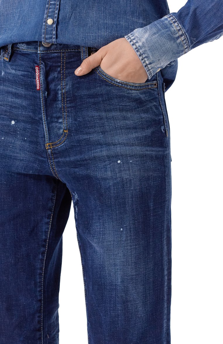 Женские джинсы boston DSQUARED2 синего цвета, арт. S75LB1001/S30664 | Фото 5 (Драгоценные камни: Проставлено; Длина (брюки, джинсы): Стандартные; Материал сплава: Проставлено; Материал внешний: Деним, �Хлопок; Силуэт Ж (брюки и джинсы): Прямые; Детали: Делаве; Кросс-КТ: Деним; Стили: Кэжуэл)
