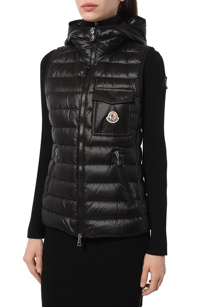 Пуховый жилет glygos MONCLER черного цвета по цене 129000 руб., арт. I10931A00028/595ZZ, фото 3 Пуховый жилет glygos MONCLER, арт. I10931A00028/595ZZ, фото 3