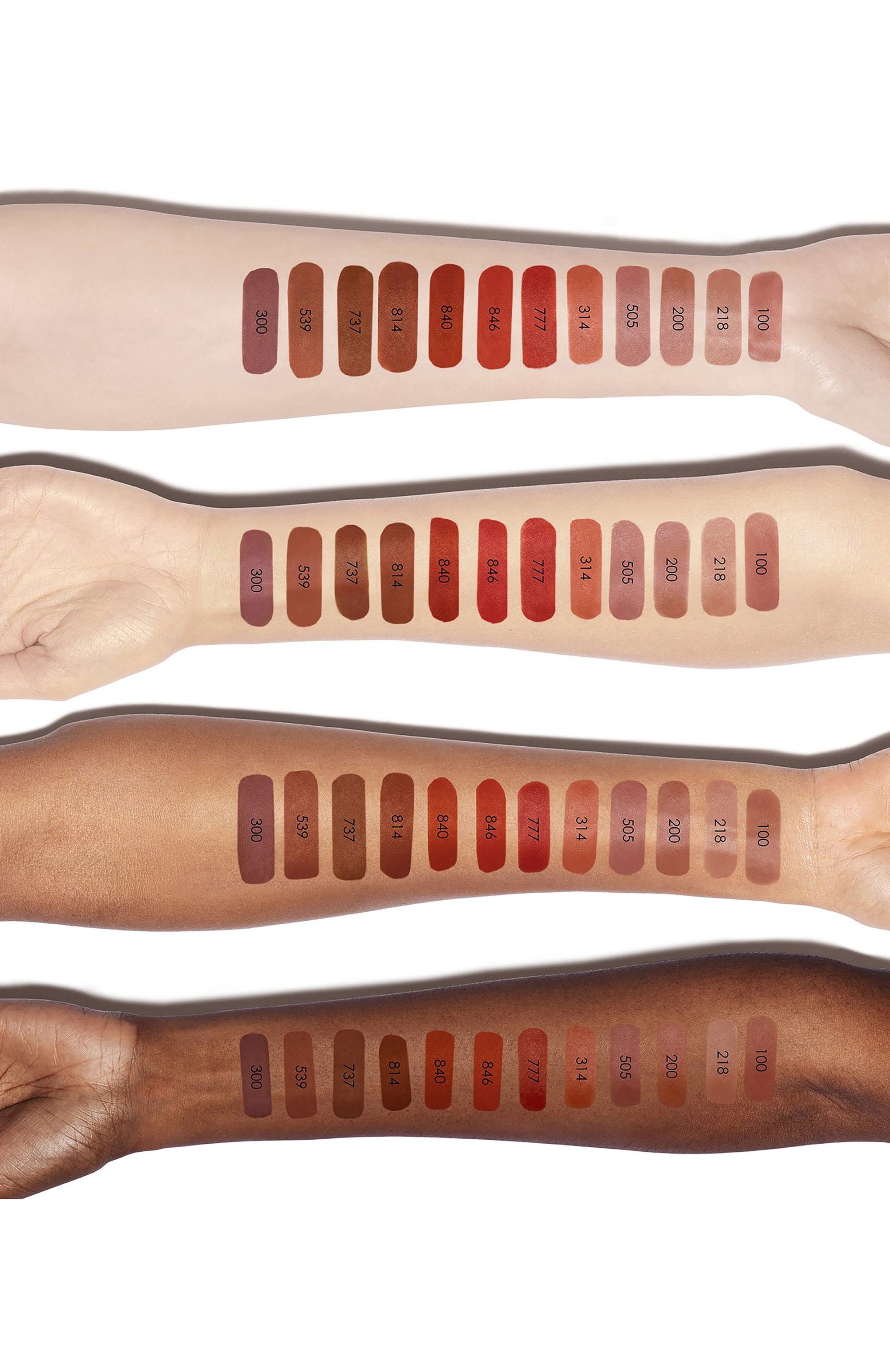 Помада для губ с вельветовым финишем rouge dior, оттенок 100 естественный (3,5g) DIOR цвета по цене 5550 руб., арт. C035600100, фото 4 Помада для губ с вельветовым финишем rouge dior, оттенок 100 естественный (3,5g) DIOR, арт. C035600100, фото 4