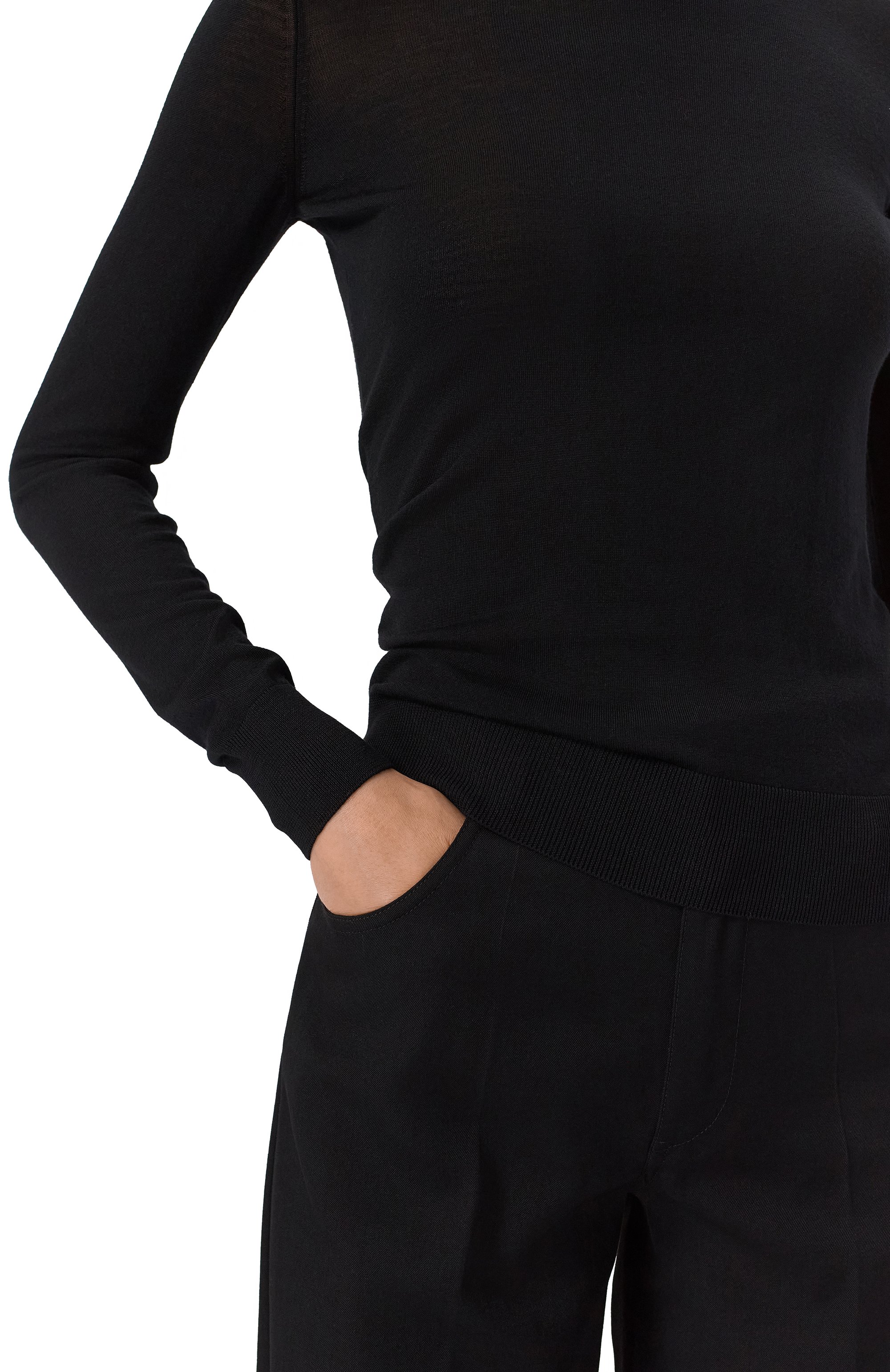 Шерстяная водолазка MVST черного цвета по цене 128000 руб., арт. M0-M25.1MW.K401/50-54, фото 5 Шерстяная водолазка MVST, арт. M0-M25.1MW.K401/50-54, фото 5