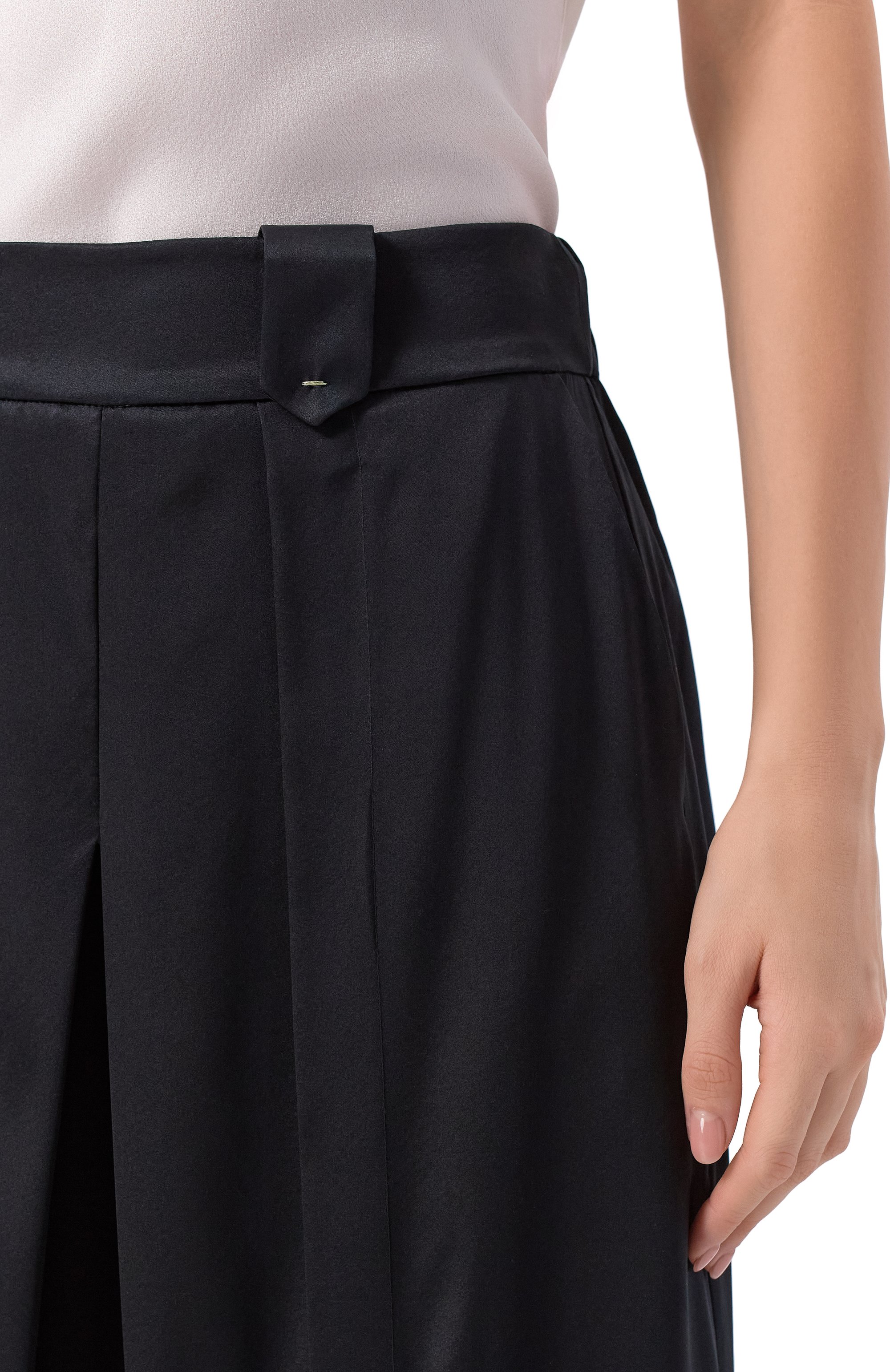 Шелковые кюлоты FREEAGE черного цвета по цене 78100 руб., арт. WS26.PT189.6003.900, фото 5 Шелковые кюлоты FREEAGE, арт. WS26.PT189.6003.900, фото 5