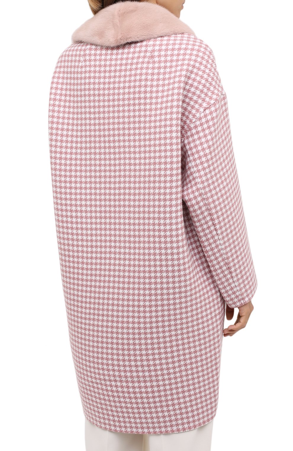 Пальто с меховой отделкой MANZONI24 розового цвета по цене 163500 руб., арт. 20M707-PDP4V/38-46, фото 5 Пальто с меховой отделкой MANZONI24, арт. 20M707-PDP4V/38-46, фото 5