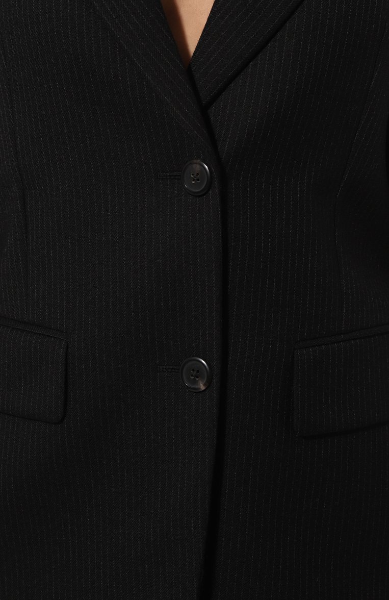 Женский шерстяной жакет PRADA черного цвета, арт. P599L-1ZM7-F0002-212 | Фото 5 (Материал внешний: Шерсть; Длина (для топов): Удлиненные; Рукава: Длинные; 1-2-бортные: Однобортные; Женское Кросс-КТ: Жакет-одежда; Стили: Классический; Ав�томатизация состава: Проставлено; Автоматизация ТО: Проставлено)