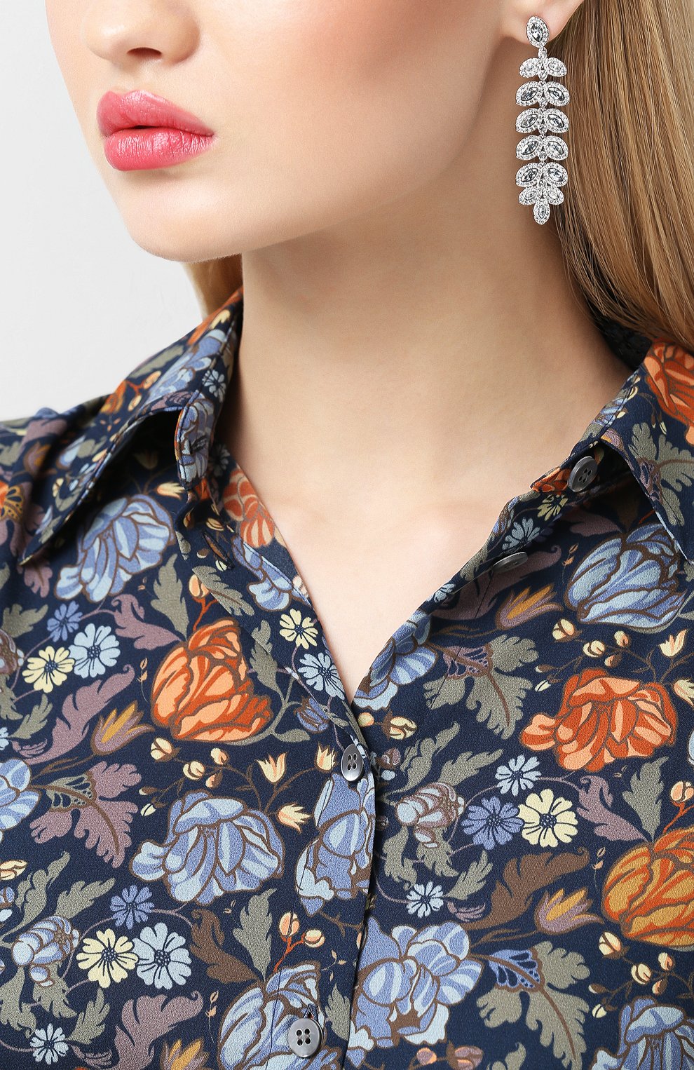 Серьги baron SWAROVSKI серебряного цвета по цене 13980 руб., арт. 5074350, фото 2 Серьги baron SWAROVSKI, арт. 5074350, фото 2