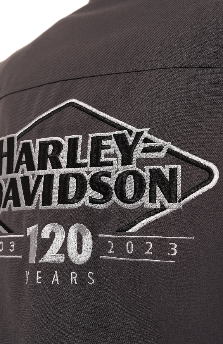 Мужская куртка-рубашка 120th anniversary HARLEY-DAVIDSON серого цвета, арт. 97189-23EM | Фото 5 (Длина (верхняя одежда): До середины бедра; Рукава: Длинные; Материал внешний: Хлопок, Синтетический материал; Стили: Кэжуэл; Кросс-КТ: Куртка, Ветровки, Легкие; Мужское Кросс-КТ: Куртка-рубашка)