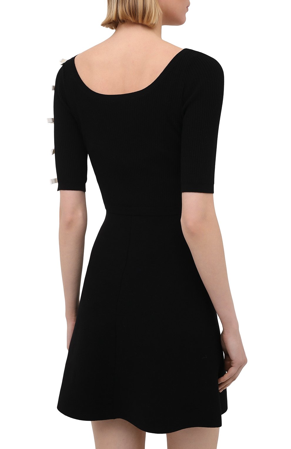 Платье из вискозы REDVALENTINO черного цвета по цене 59950 руб., арт. VR3KD02I/5NM, фото 4 Платье из вискозы REDVALENTINO, арт. VR3KD02I/5NM, фото 4