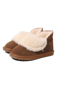 Домашняя обувь