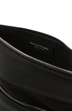 Мужская кожаная сумка  MAISON MARGIELA черного цвета, арт. S35WG0224/P4479 | Фото 6 (Ремень/цепочка: На ремешке; Материал: Натуральная кожа; Размер: medium; Драгоценные камни: Проставлено; Нос: Не проставлено; Материал сплава: Проставлено)