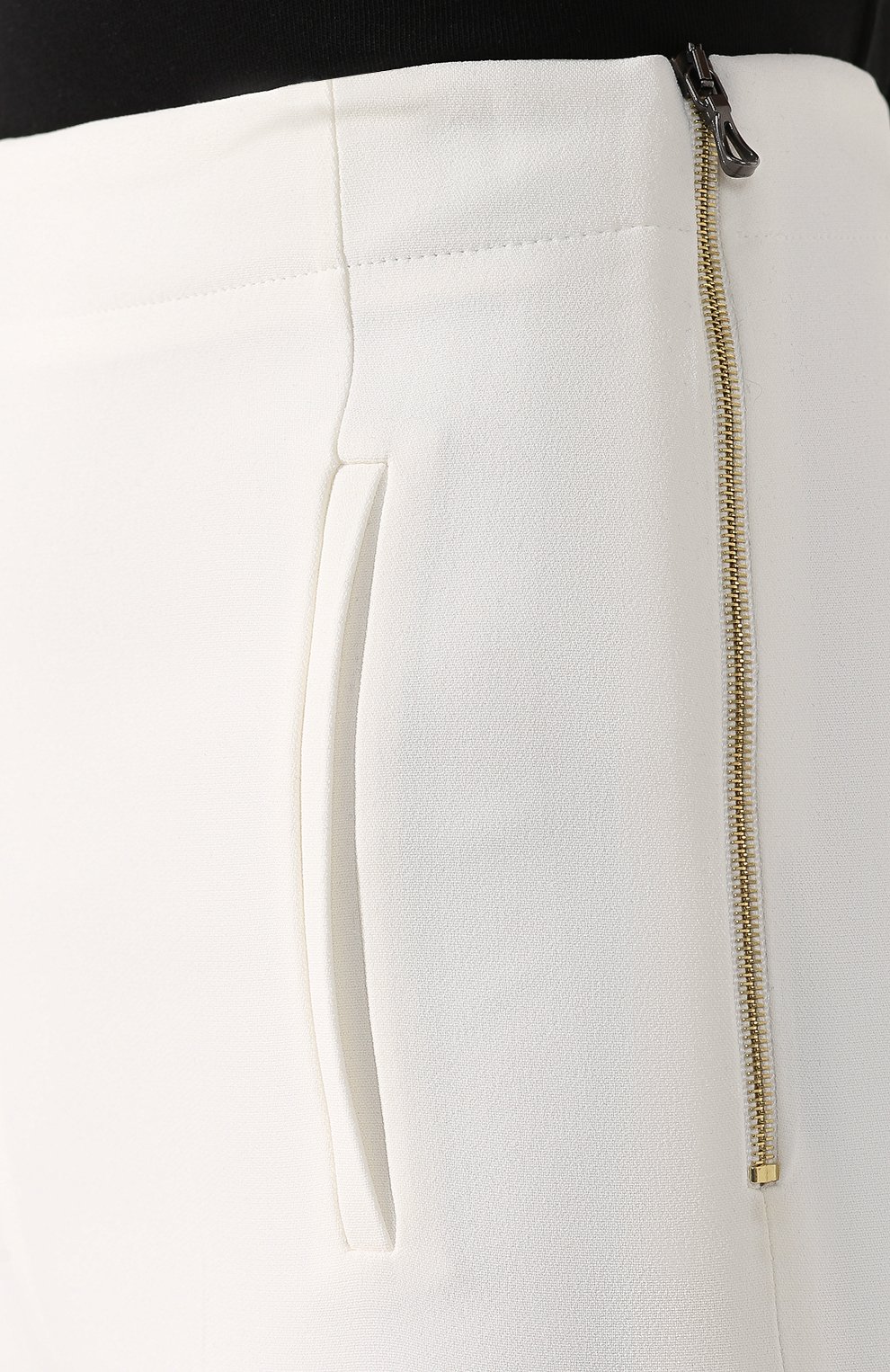 Расклешенные брюки ROLAND MOURET белого цвета по цене 61750 руб., арт. PS19/S5125/F2241, фото 5 Расклешенные брюки ROLAND MOURET, арт. PS19/S5125/F2241, фото 5