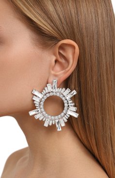 Женские серьги AMINA MUADDI белого цвета, арт. BEGUM EARRINGS | Фото 2 (Региональные ограничения белый список (Axapta Mercury): Не проставлено; Нос: Не проставлено; Материал: Металл, Стекло)