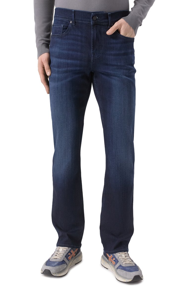 Мужские джинсы standard 7 FOR ALL MANKIND темно-синего цвета, арт. 7T519A23LPD | Фото 3 (Автоматизация состава: Проставлено; Длина (брюки, джинсы): Стандартные; Автоматизация ТО: Проставлено; Материал внешний: Хлопок, Деним; Силуэт М (брюки): Прямые; Стили: Повседневный; Детали: Делаве; Кросс-КТ: Деним)