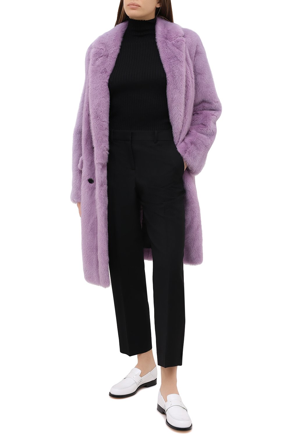 Шуба прямого кроя из меха норки TOM FORD лилового цвета по цене 1720000 руб., арт. CPF629-FUX042, фото 3 Шуба прямого кроя из меха норки TOM FORD, арт. CPF629-FUX042, фото 3