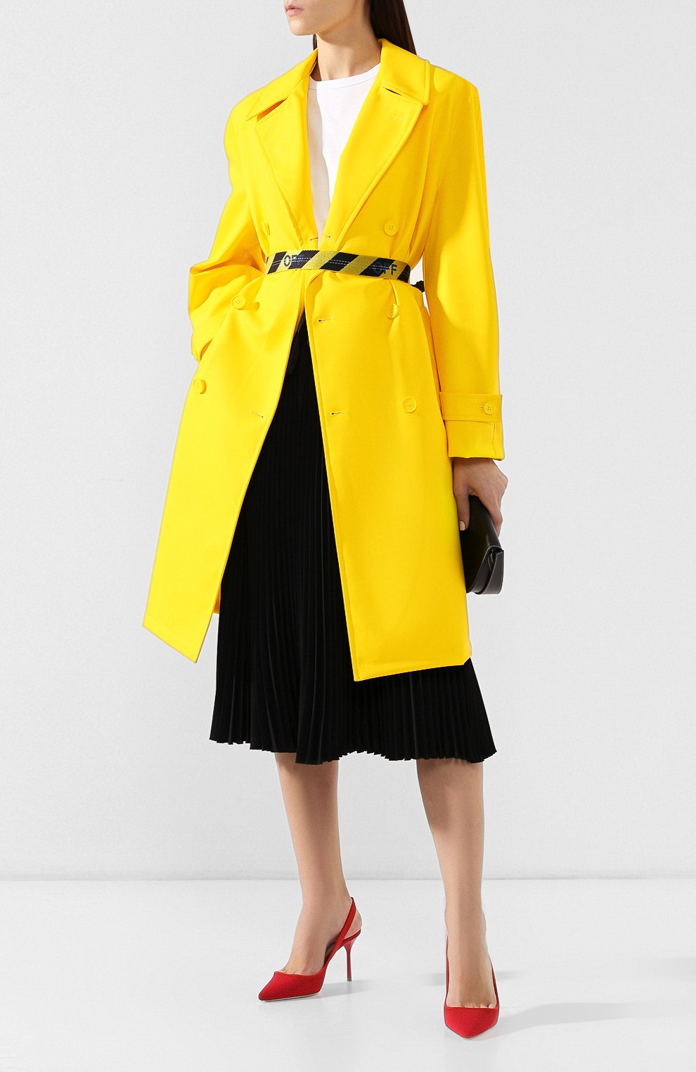 Двубортное пальто MAISON MARGIELA желтого цвета по цене 199500 руб., арт. S51AH0101/S49665, фото 2 Двубортное пальто MAISON MARGIELA, арт. S51AH0101/S49665, фото 2