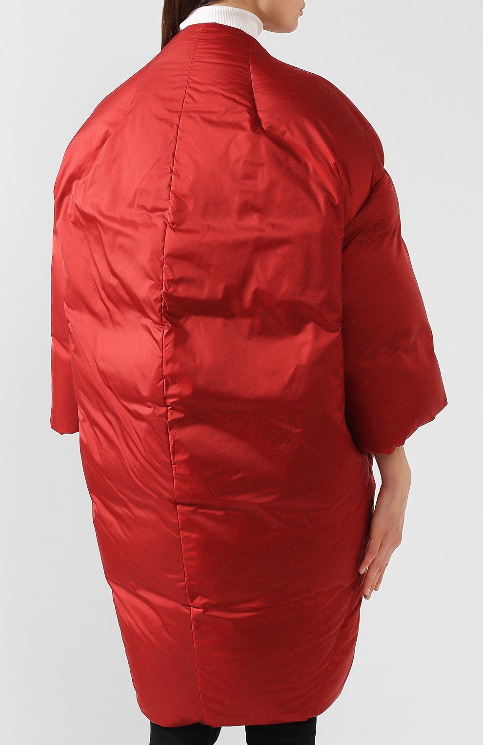 Пуховик RICK OWENS красного цвета по цене 144500 руб., арт. R019F5956/NZD3, фото 4 Пуховик RICK OWENS, арт. R019F5956/NZD3, фото 4