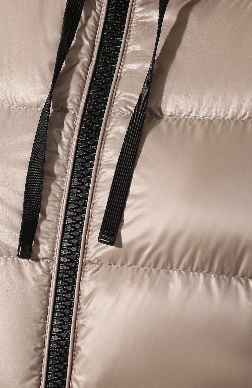 Пуховик moncler suyen MONCLER бежевого цвета по цене 145500 руб., арт. E2-093-49319-49-53052, фото 5 Пуховик moncler suyen MONCLER, арт. E2-093-49319-49-53052, фото 5