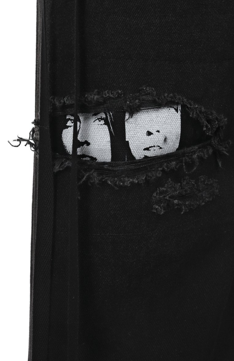 Мужские джинсы ANN DEMEULEMEESTER черного цвета, арт. B0012210/FA632 | Фото 6 (Материал внешний: Хлопок, Деним; Автоматизация ТО: Проставлено; Длина (брюки, джинсы): Стандартные; Автоматизация состава: Проставлено; Стили: Streetwear; Детали: Потертости; Силуэт М (брюки): Широкие; Кросс-КТ: Деним)