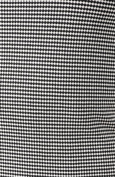 Топ из вискозы EMPORIO ARMANI синего цвета по цене 16900 руб., арт. 3H2K8D/2JL9Z, фото 5 Топ из вискозы EMPORIO ARMANI, арт. 3H2K8D/2JL9Z, фото 5