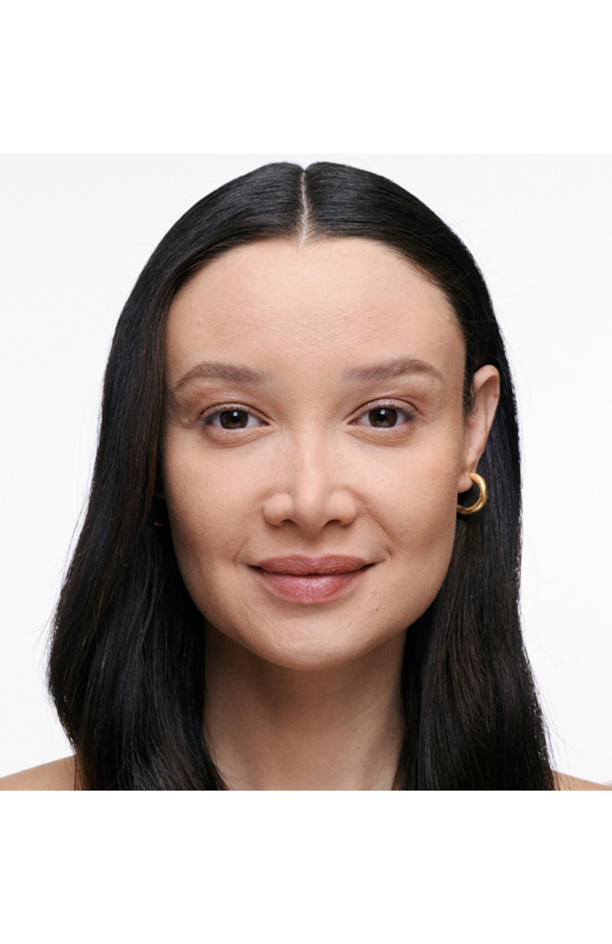 Пудра для лица studio fix powder plus foundation, оттенок nw18 (12g) MAC цвета по цене 4590 руб., арт. S3BJ-39, фото 3 Пудра для лица studio fix powder plus foundation, оттенок nw18 (12g) MAC, арт. S3BJ-39, фото 3