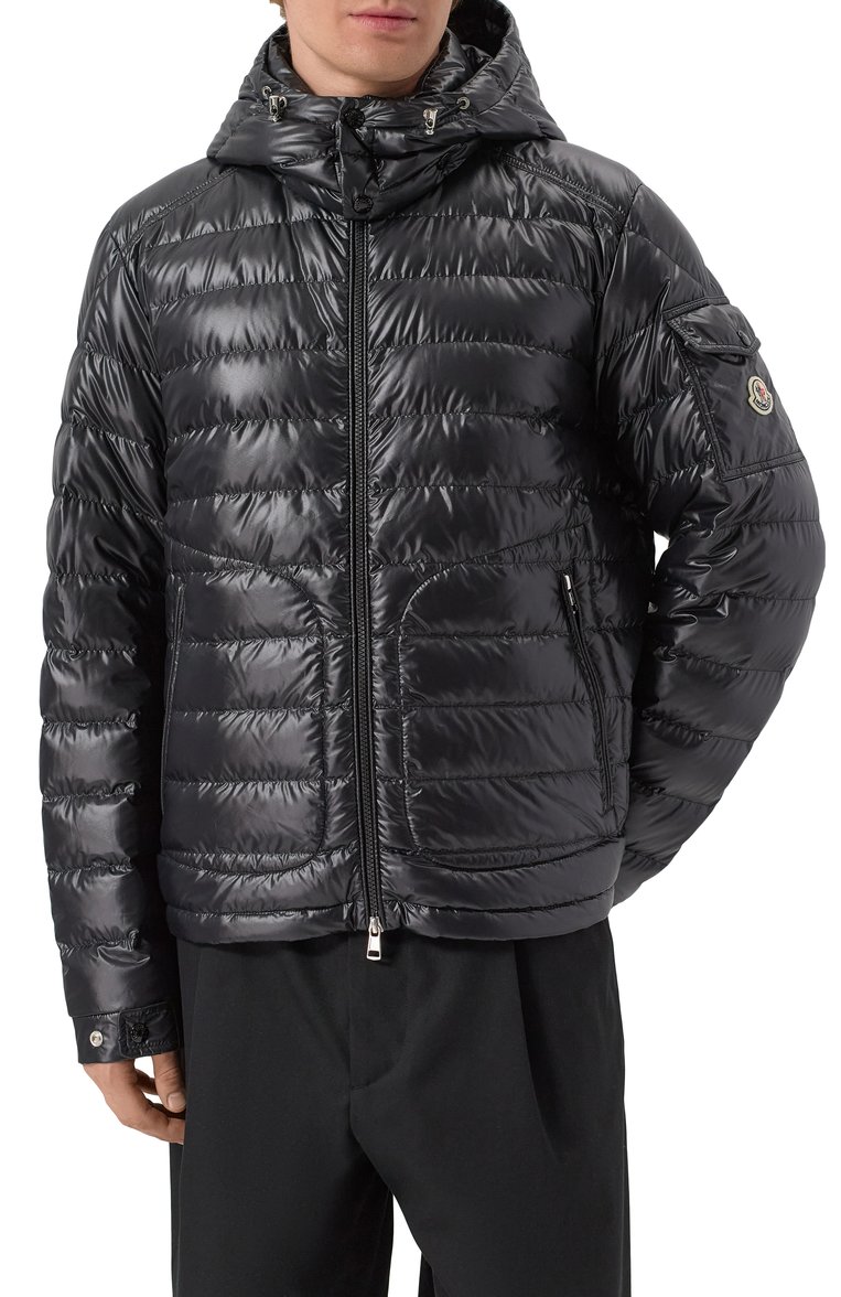 Мужская пуховая куртка lauros MONCLER черного цвета, арт. 1A00020/595ZJ | Фото 3 (Материал подклада: Синтетический материал; Длина (верхняя одежда): Короткие; Материал внешний: Синтетический материал; Материал утеплителя: Пух и перо; Рукава: Длинные; Мужское Кросс-КТ: Куртка-пуховая; Кросс-КТ: Куртка, Утепленные; Стили: Кэжуэл)