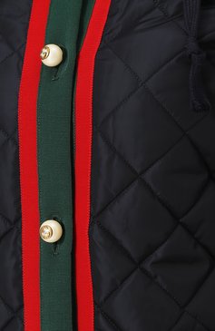 Женское приталенное стеганое пальто с капюшоном GUCCI темно-синего цвета, арт. 473850/ZJZ36 | Фото 5 (Рукава: Длинные; Материал подклада: Синтетический материал; Статус проверки: Проверена категория, Проверено; Материал внешний: Синтетический материал; Длина (верхняя оде�жда): До середины бедра; 1-2-бортные: Однобортные; Драгоценные камни: Проставлено; Материал сплава: Проставлено, Проверено)