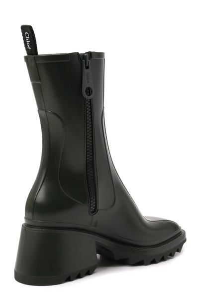 Резиновые ботильоны betty CHLOÉ темно-зеленого цвета по цене 55700 руб., арт. CHC19W239G8, фото 4 Резиновые ботильоны betty CHLOÉ, арт. CHC19W239G8, фото 4