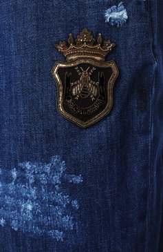 Мужские джинсовые шорты DOLCE & GABBANA темно-синего цвета, арт. GP112Z/G8MU4 | Фото 6 (Материал сплава: Проставлено; Длина Шорты М: До колена; Драгоценные камни: Проставлено; Стили: Гранж; Материал �внешний: Деним, Хлопок; Кросс-КТ: Деним; Случай: Повседневный; Принт: Без принта)