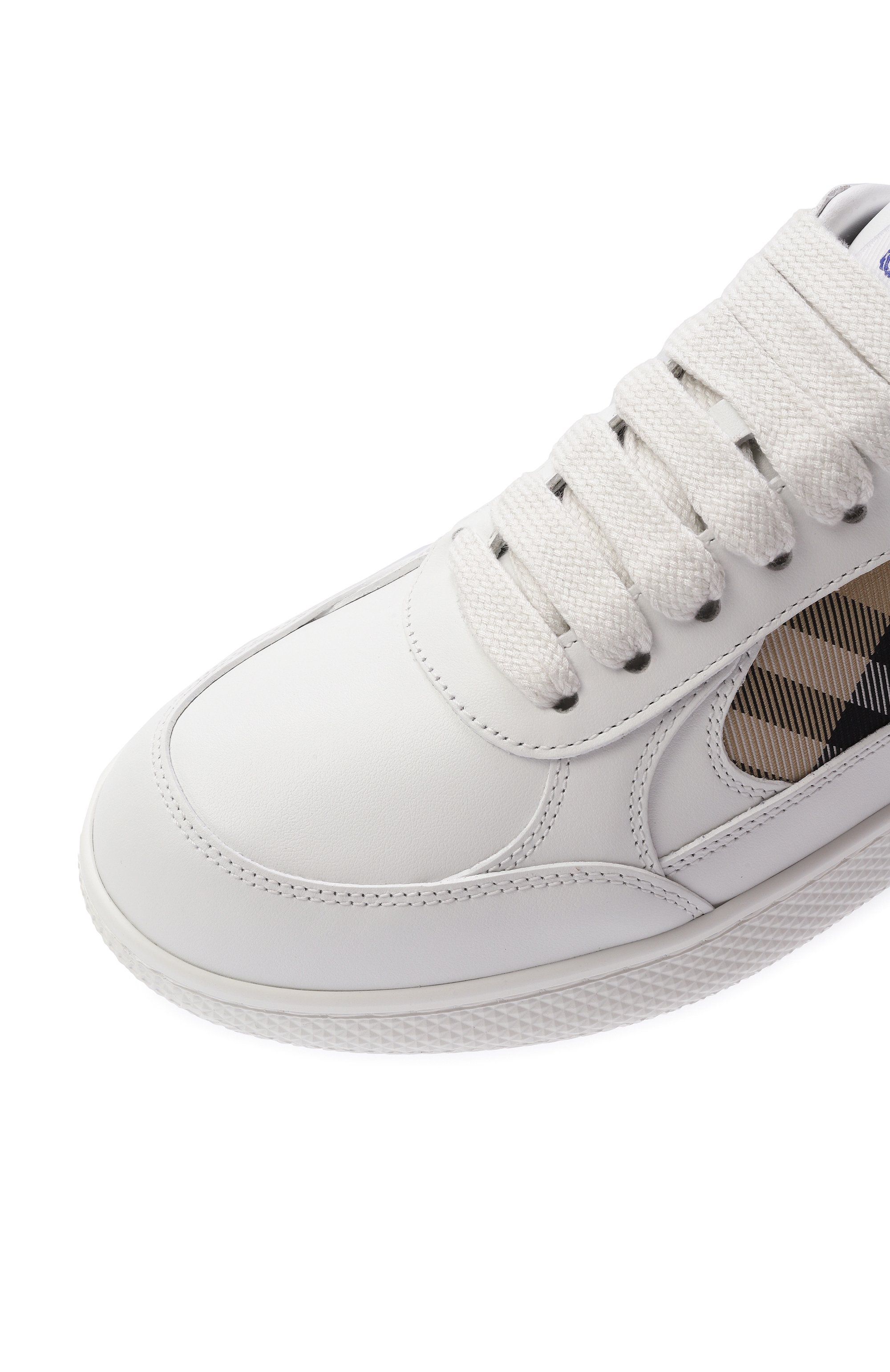 Комбинированные кеды terrace BURBERRY белого цвета по цене 72600 руб., арт. 8108654, фото 7 Комбинированные кеды terrace BURBERRY, арт. 8108654, фото 7