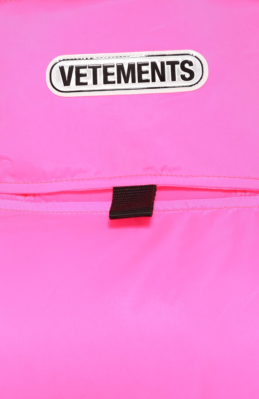 Пуховик VETEMENTS розового цвета по цене 147000 руб., арт. UAH20JA800/W, фото 5 Пуховик VETEMENTS, арт. UAH20JA800/W, фото 5