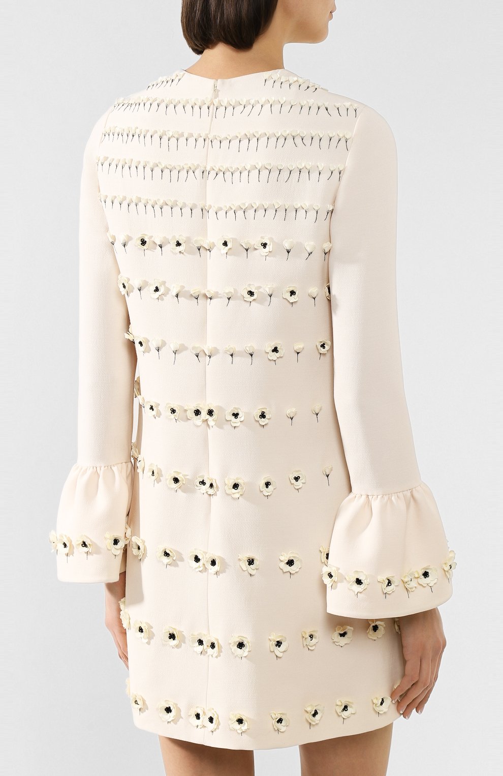 Платье VALENTINO кремового цвета по цене 545500 руб., арт. SB3VAMW21CF, фото 4 Платье VALENTINO, арт. SB3VAMW21CF, фото 4