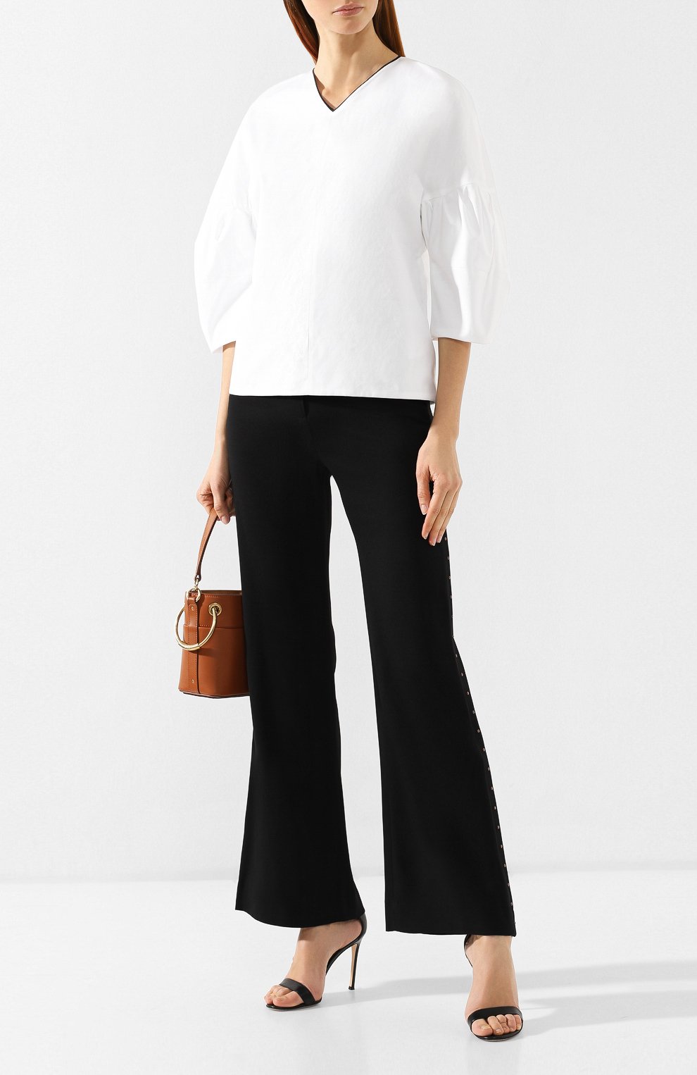 Хлопковый топ VICTORIA, VICTORIA BECKHAM белого цвета по цене 23050 руб., арт. TPVV 153B PSS19 C0TT0N SHIRTING, фото 2 Хлопковый топ VICTORIA, VICTORIA BECKHAM, арт. TPVV 153B PSS19 C0TT0N SHIRTING, фото 2