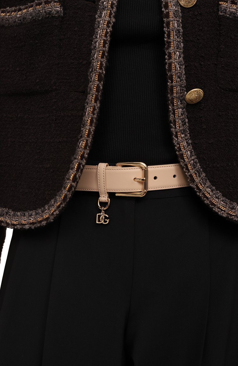 Женский кожаный ремень DOLCE & GABBANA светло-бежевого цвета, арт. BE1635/AW576 | Фото 2 (Нос: Не проставлено; Материал: Натуральная кожа)