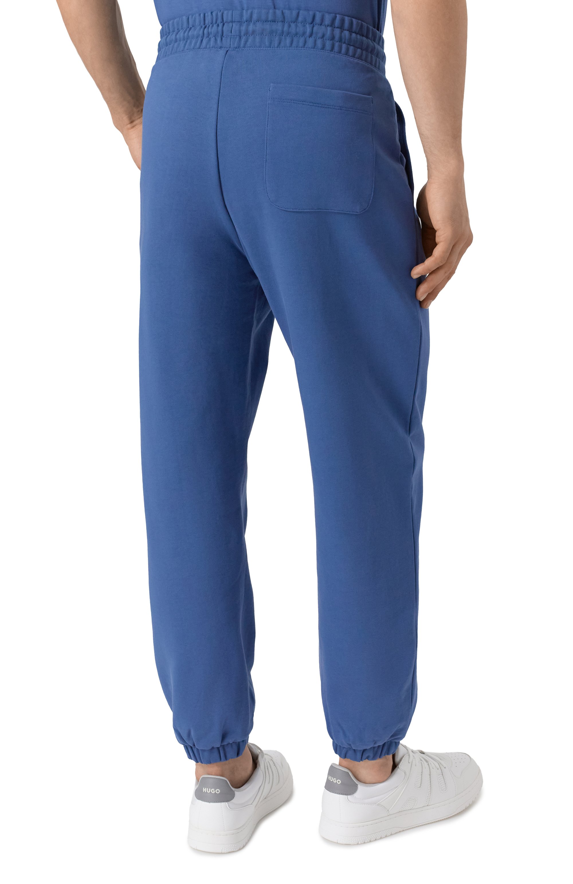 Хлопковые джоггеры HUGO синего цвета по цене 14950 руб., арт. 50542866, фото 4 Хлопковые джоггеры HUGO, арт. 50542866, фото 4