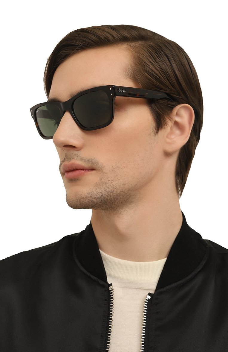 Женские солнцезащитные очки RAY-BAN темно-коричневого цвета, арт. 2283-902/31 | Фото 3 (Кросс-КТ: С/з-унисекс; Региональные ограничения белый список (Axapta Mercury): Не проставлено; Нос: Не проставлено; Материал: Пластик; Тип очков: С/з; Очки форма: Квадратные; Оптика Гендер: оптика-унисекс)