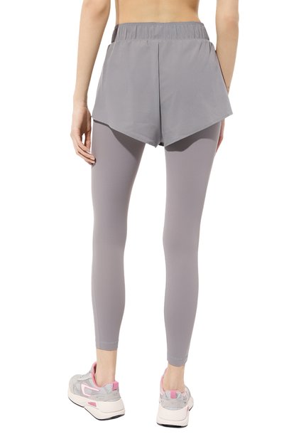 Легинсы DAILY REMINDER серого цвета по цене 12870 руб., арт. L013-GR, фото 4 Легинсы DAILY REMINDER, арт. L013-GR, фото 4