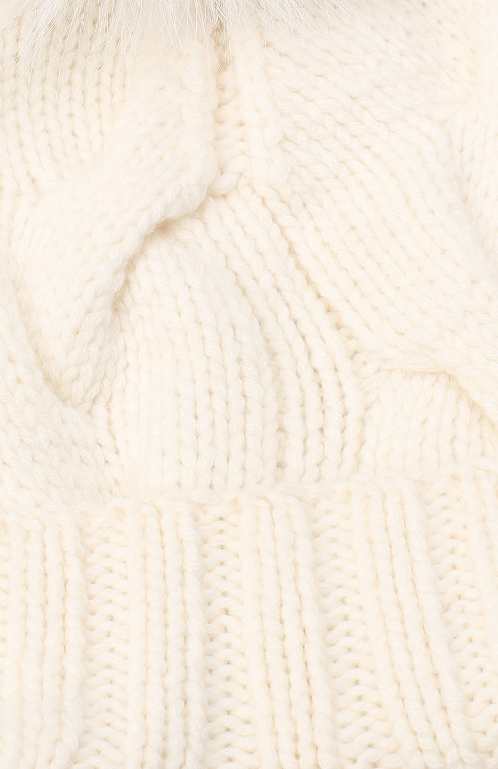 Кашемировая шапка courchevel LORO PIANA белого цвета по цене 64350 руб., арт. FAI3621, фото 4 Кашемировая шапка courchevel LORO PIANA, арт. FAI3621, фото 4