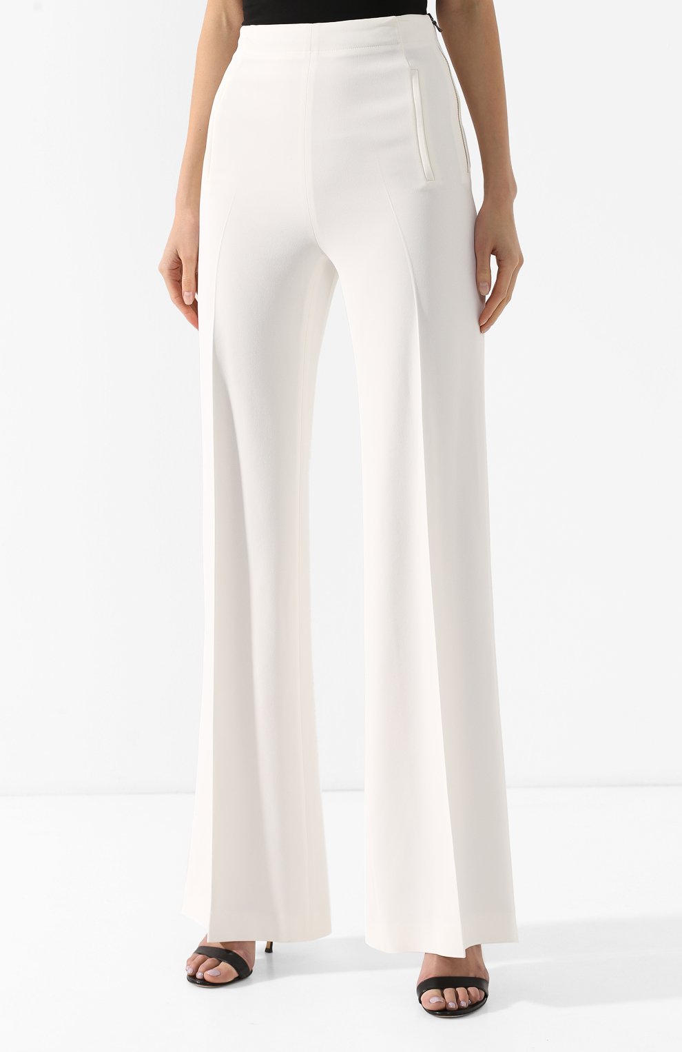 Расклешенные брюки ROLAND MOURET белого цвета по цене 61750 руб., арт. PS19/S5125/F2241, фото 3 Расклешенные брюки ROLAND MOURET, арт. PS19/S5125/F2241, фото 3