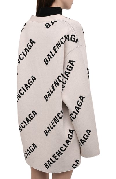Кардиган BALENCIAGA кремового цвета по цене 128500 руб., арт. 659675/T3200, фото 4 Кардиган BALENCIAGA, арт. 659675/T3200, фото 4