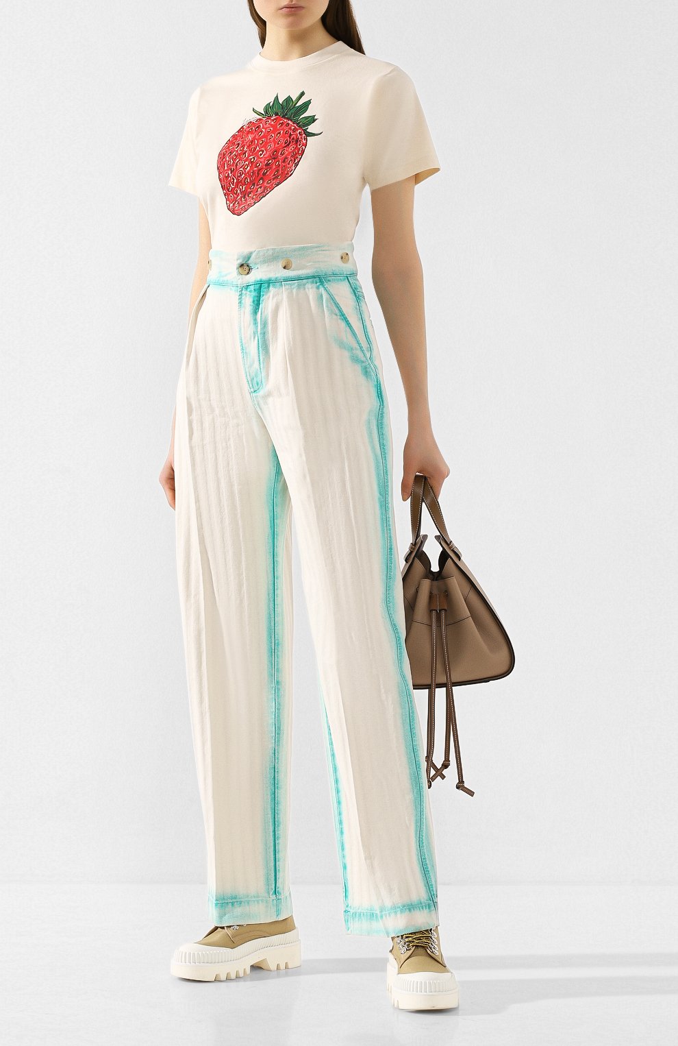 Хлопковая футболка LANVIN кремового цвета по цене 47000 руб., арт. RW-T0662J-JU11-P20, фото 2 Хлопковая футболка LANVIN, арт. RW-T0662J-JU11-P20, фото 2