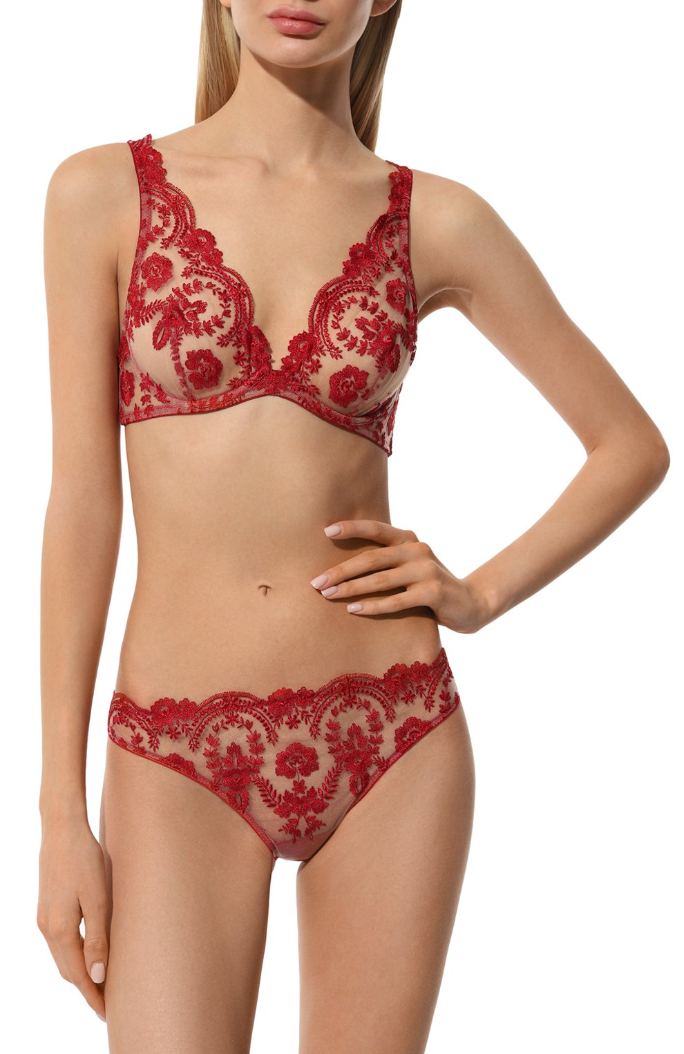 Бюстгальтер с мягкой чашкой I.D. SARRIERI красного цвета по цене 48870 руб., арт. J7968, фото 2 Бюстгальтер с мягкой чашкой I.D. SARRIERI, арт. J7968, фото 2