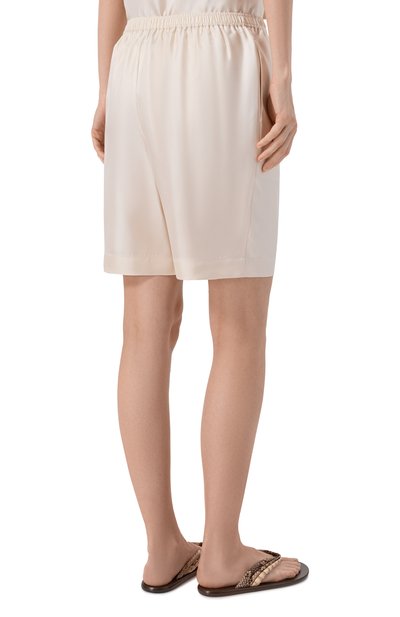 Атласные шорты LOULOU DE SAISON кремового цвета по цене 33950 руб., арт. ZINIA LDS, фото 4 Атласные шорты LOULOU DE SAISON, арт. ZINIA LDS, фото 4