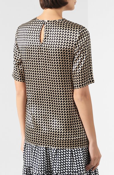 Шелковый топ KITON золотого цвета по цене 85600 руб., арт. D49429K09S75, фото 4 Шелковый топ KITON, арт. D49429K09S75, фото 4