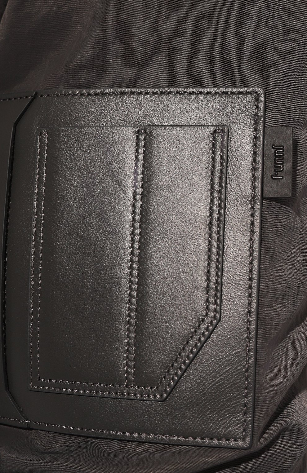 Утепленный бомбер JUUN.J темно-серого цвета по цене 136500 руб., арт. JC4139P32, фото 5 Утепленный бомбер JUUN.J, арт. JC4139P32, фото 5